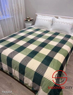 Плед для дома на диван или кровать