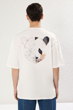 Ekru Oversize/Genis Kesim S?rt Hayvan Bask?l? %100 Pamuk T-Shirt TMNSS25TS00117