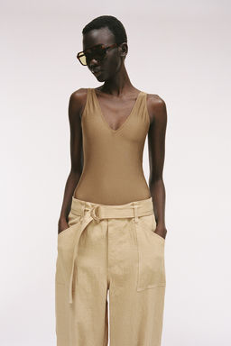 Pantalon amplio con cinturon - H&m фото 3