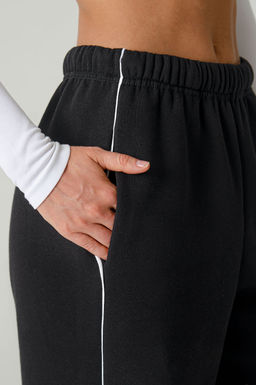 Арт. 7904 Брюки оверсайз с начесом 44-48 (3 шт) Цвет:черный