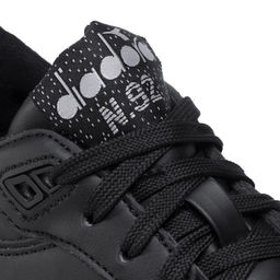 Кроссовки взрослые