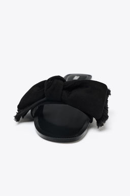 SPLIT SUEDE BOW SANDALS