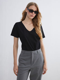 B?y?k Beden V Yaka Kad?n Ti??rt