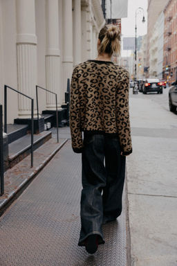 ANIMAL JACQUARD KNIT CARDIGAN - Zara фото 10