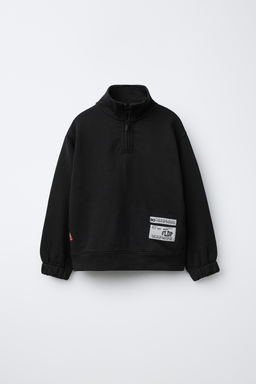 SUDADERA APLIQUE ETIQUETA / Negro