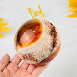 Шар из Сердолика на подставке