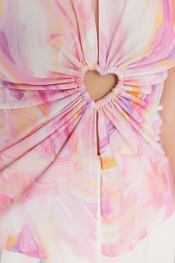 Trendyolmilla Cok Renkli Aksesuarl? Pencere/Cut Out Detayl? Bask?l? Orme Bluz TPRSS23BZ00007 фото 4