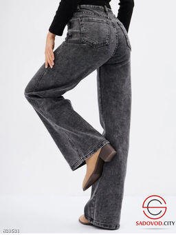 Джинсы трубы с высокой посадкой
