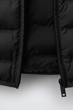 CHALECO ULTRALIGERO CAPUCHA WATER REPELLENT / Negro - Zara фото 8