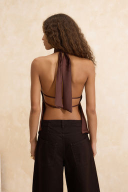 Kahverengi Asimetrik Kesim Halter Yaka Saten Bluz TPRSS26BZ00019