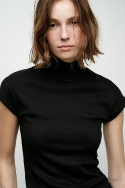 RIBBED HIGH NECK T-SHIRT - Zara фото 10