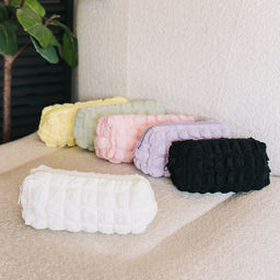 Косметичка на молнии женская, с подкладом, молочная