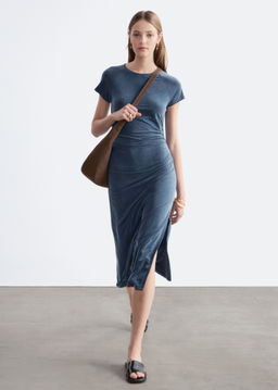 Vestido midi fruncido con mangas ragl?n