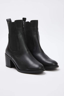 Siyah Kare Burun Kad?n 8 cm Blok Topuklu Bot TAKAW26BO00114 - Trendyolmilla фото 3