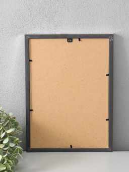 Фоторамка для фото 21×29.7 см (А4) Oframe, пластик, серебро, (пластиковый экран)