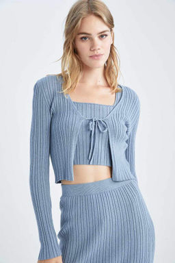 Кардиган приталенного кроя с V-образным вырезом