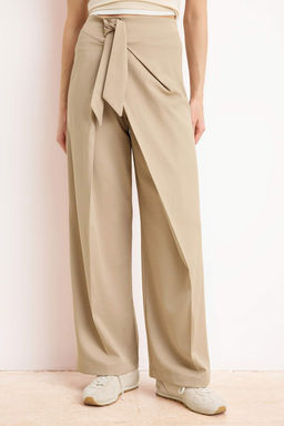 Bej Baglama Detayl? Wide Leg/Genis Paca Kumas Pantolon TWOSS26PL00068 - Trendyolmilla фото 3