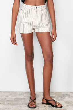 Ekru Cizgili Yuksek Bel Denim Sort TWOSS24SR00103 - Trendyolmilla фото 4