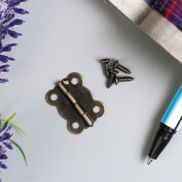 Цена за 2 шт. Петля накладная фигурная угол открывания 180 градусов + гвозд. набор 10 шт 2х1,7 см