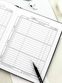 Дневник школьный арт. 68711 / 15 ДЕВУШКА ПАНК