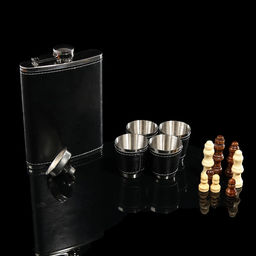 Набор 7 в 1: фляжка 8 oz, чёрная, 4 рюмки, воронка, шахматы, 18 х 24 см - Simaland фото 8