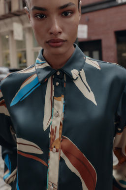 FLOWING PRINTED SHIRT