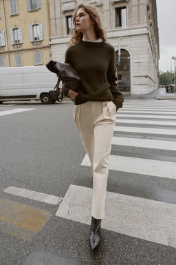 CARROT FIT TROUSERS WITH BUTTON WAIST - Zara фото 3