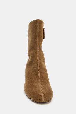 SPLIT SUEDE BLOCK HEEL ANKLE BOOTS - Zara фото 4