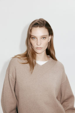 Jersey con escote en V - H&m фото 8