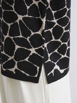 Bisiklet Yaka Desenli Kad?n Triko Kazak