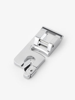 Цена за 2 шт. Лапка для швейных машин, подрубочная, 4 мм, 1.4×3.6 см