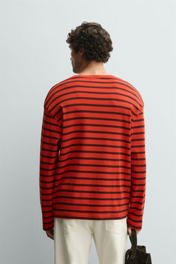 CONTRAST STRIPED T-SHIRT