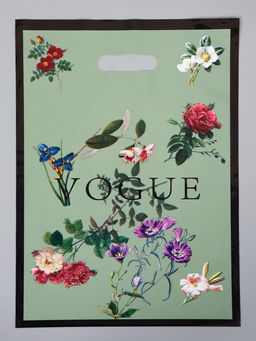 Цена за 50 шт. Пакет полиэтиленовый с вырубной ручкой "Мода" 30 х 40 см 60 мкм