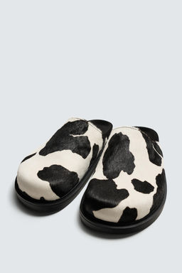 LEATHER AND SHEEPSKIN CLOGS - Zara фото 2