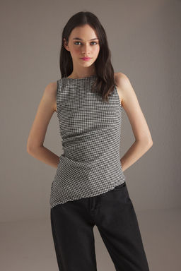 Trendyolmilla Siyah Poti Kare Fitted/Vucuda Oturan Esnek Orme Bluz TWOSS25BZ00261