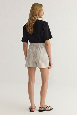 TRENDYOLMILLA Bej Keten Gorunumlu Cizgili Arka Beli Lastikli Diz Boy Dokuma Sort TWOSS25SR00022  фото 7
