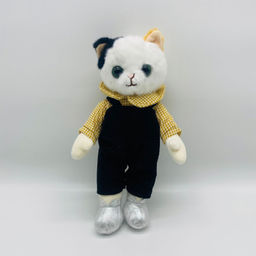 Мягкая игрушка Кошка в комбинезоне
