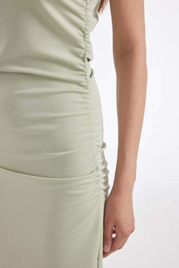 Облегающее платье миди из крепа без рукавов с круглым вырезом - Defacto фото 4