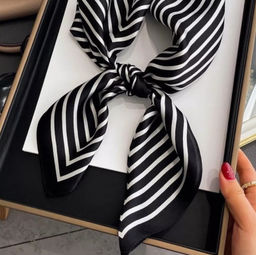 K13587 Платок 90/90 шелк искусственный ЧЕРНЫЙ