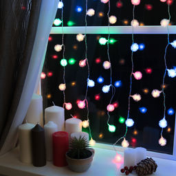 Гирлянда Занавес 2?1.5 м с насадками Ёжики, IP20, прозрачная нить, 360 LED, свечение мульти, 8 режимов, 220 В - Luazon lighting фото 2