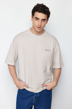 Ta_ Oversize %100 Pamuklu Bisiklet Yaka Minimal Yaz_ Bask_l_ Tok Kuma_ T-shirt TMNSS23TS00084