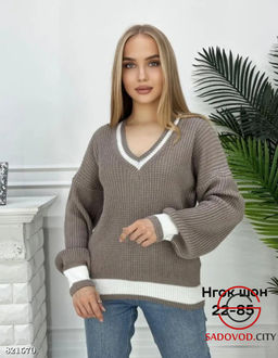 Свитер женский с V-вырезом