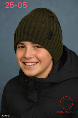 Шапки для зимы, внутри подкладка на флисе