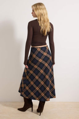 Lacivert-Cok Renkli Ekoseli Tasl? Dokuma Uzun Maxi Etek TWOAW26ET00175 - Trendyolmilla фото 4