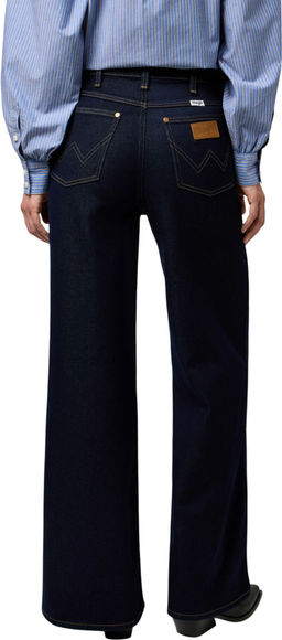 Джинсы женские