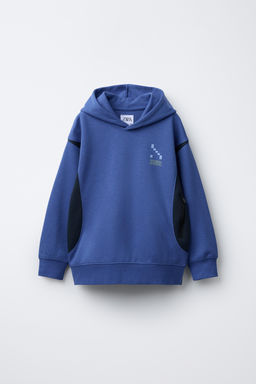 SPORTY COLOUR BLOCK HOODIE