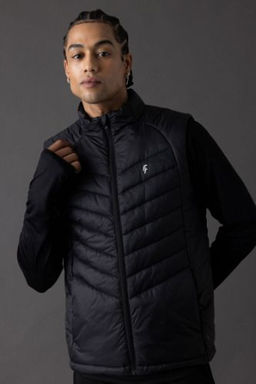 DeFactoFit Slim Fit Sisme Yelek Dar Kesim Su Itici Ruzgar Gecirmez Fermuarl? Cepli