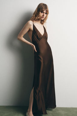 SATIN DRESS WITH LOW-CUT BACK