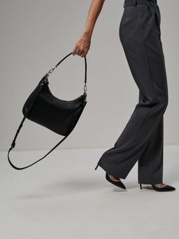 Сумка кожаная на плечо Azaro 3405 черная