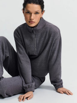 Толстовка на молнии оверсайз / Zarina